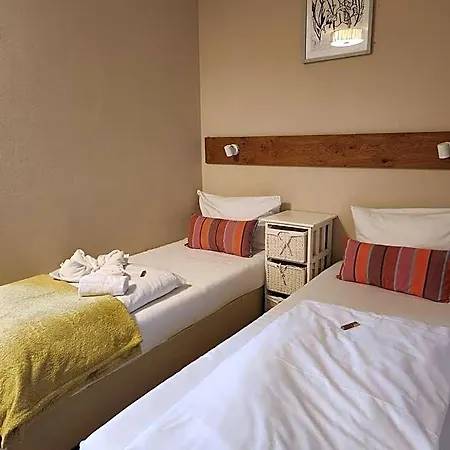 Hotel Maxhotel *