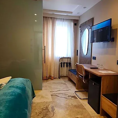 Maxhotel Hotel